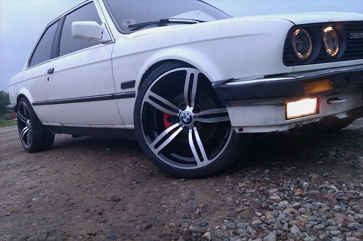 BMW e30 320i coupe billede 6