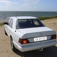 Mercedes Benz 250 D (W124)* SOLGT*