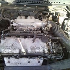 Mazda 323 f  (SOLGT)