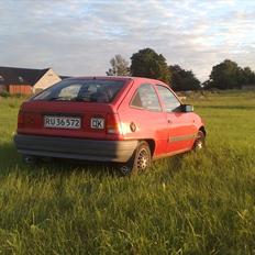 Opel kadett cc e 1,4  8v indsprøjtning LS