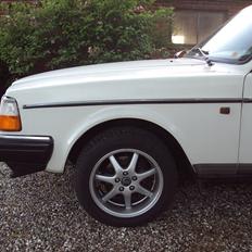 Volvo 240 "Solgt"