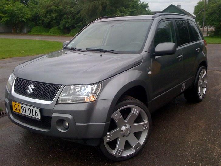 Suzuki Grand Vitara billede 1