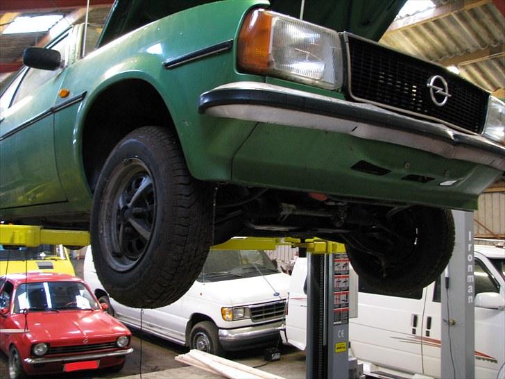 Opel Ascona B  billede 11