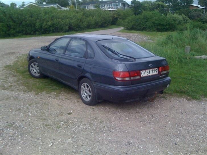 Toyota Carina E 2.0 billede 4