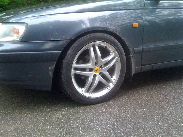 Toyota Carina E 2.0 - prøvemontering med de nye fælge.. de bliver først monteret når jeg får de nye dæk billede 5