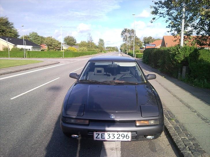 Mazda 323 f  (SOLGT) billede 5