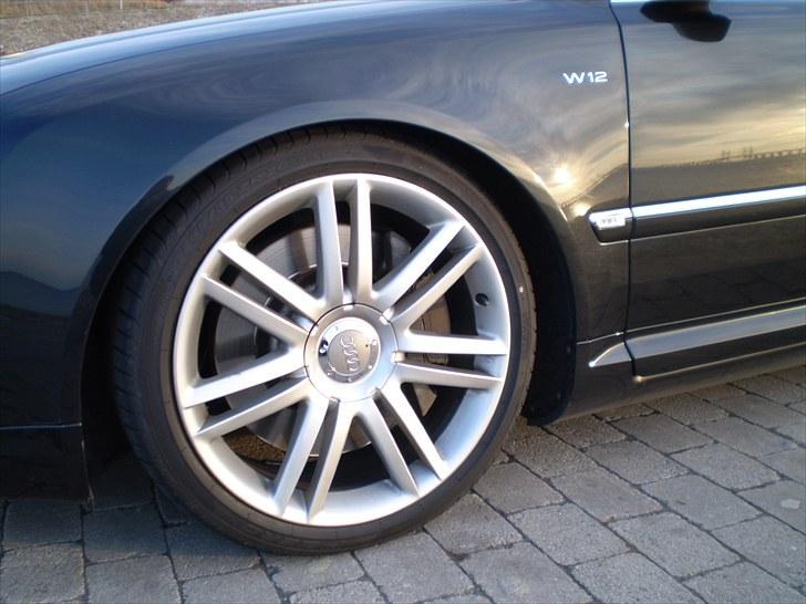 Audi A8 6.0 W12 Quattro *SOLD* billede 3