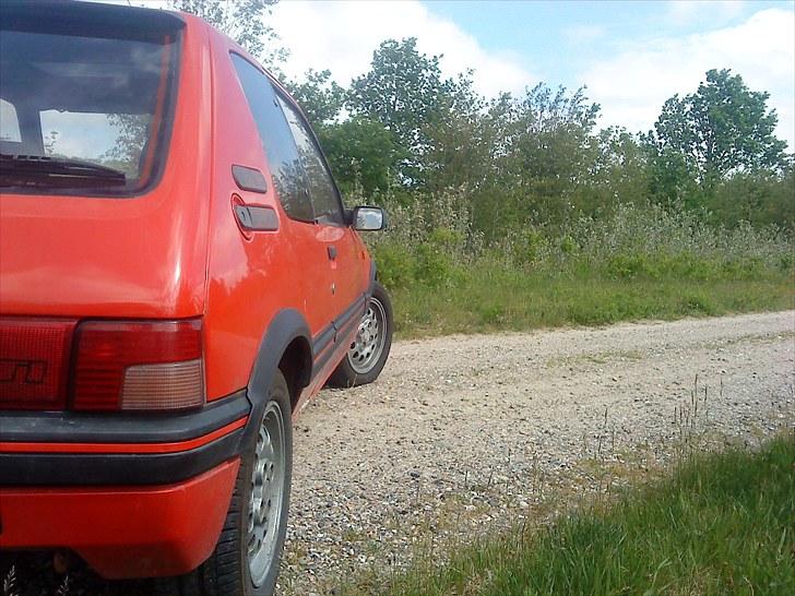 Peugeot 205 Gti 1.6 Byttet billede 7