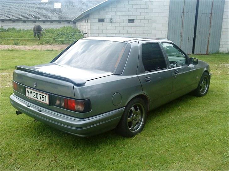 Ford Sierra 2,0 DOCH SOLGT billede 3