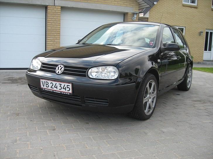 VW Golf 4 Solgt! billede 1