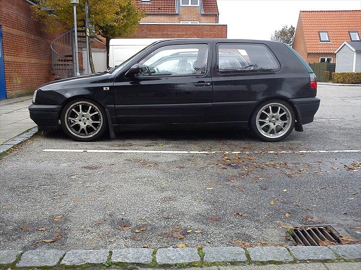 VW Golf 3 1.8 "SOLGT" - Sænket billede 1