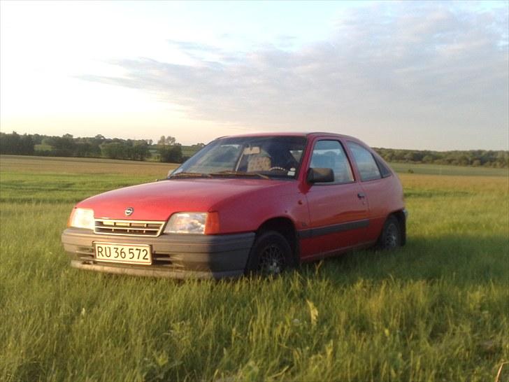 Opel kadett cc e 1,4  8v indsprøjtning LS billede 2