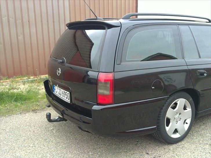 Opel Omega B Wagon Executive billede 17