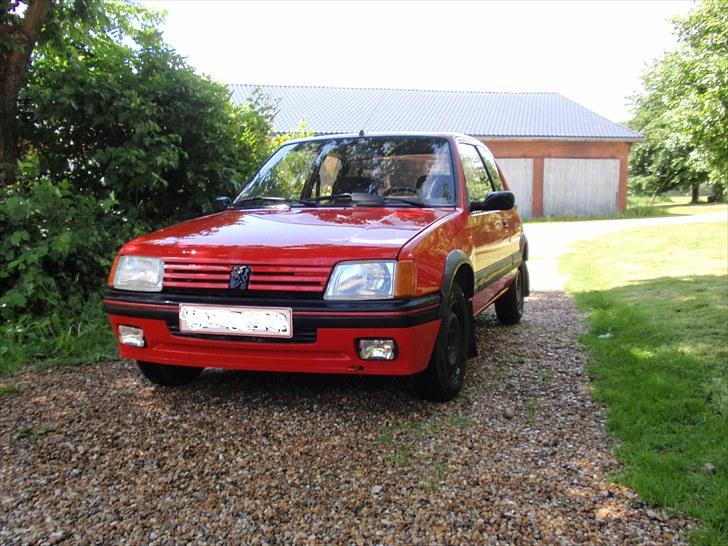 Peugeot 205 gti `væk` billede 2