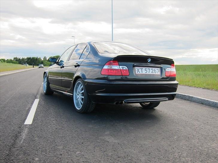 BMW 320i (Solgt) billede 5