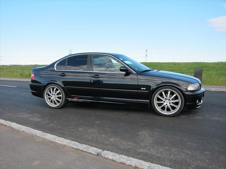 BMW 320i (Solgt) billede 7