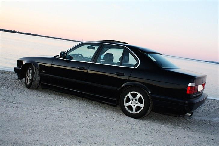 BMW 525 (SOLGT) billede 2