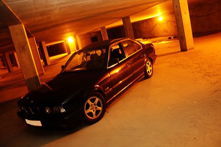 BMW 525 (SOLGT) billede 9