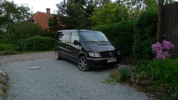Mercedes Benz V220 Aut. 7 pers. - SOLGT billede 2