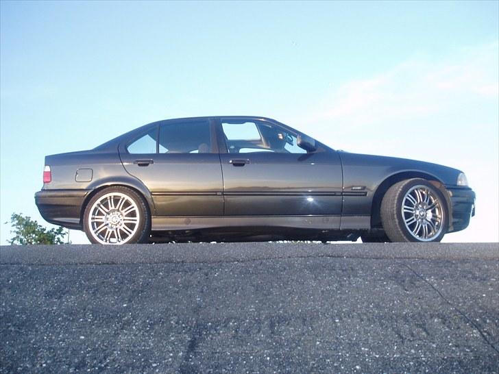 BMW 318i Tilsalg billede 1