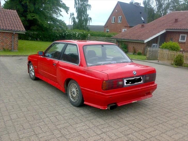 BMW e30 316i (solgt) billede 5