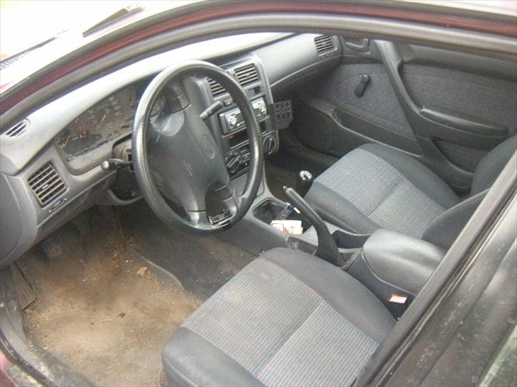 Toyota Carina E solgt billede 5