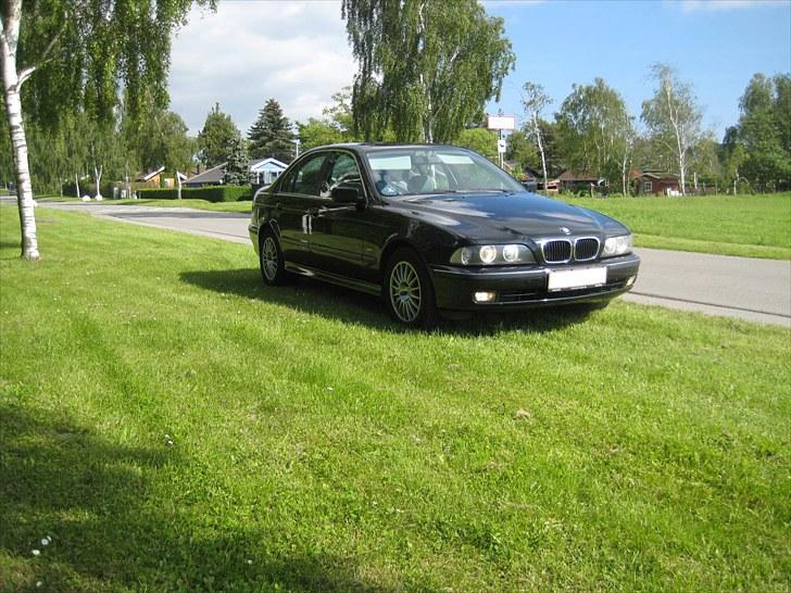 BMW E39 523IA / Solgt 2013 billede 4