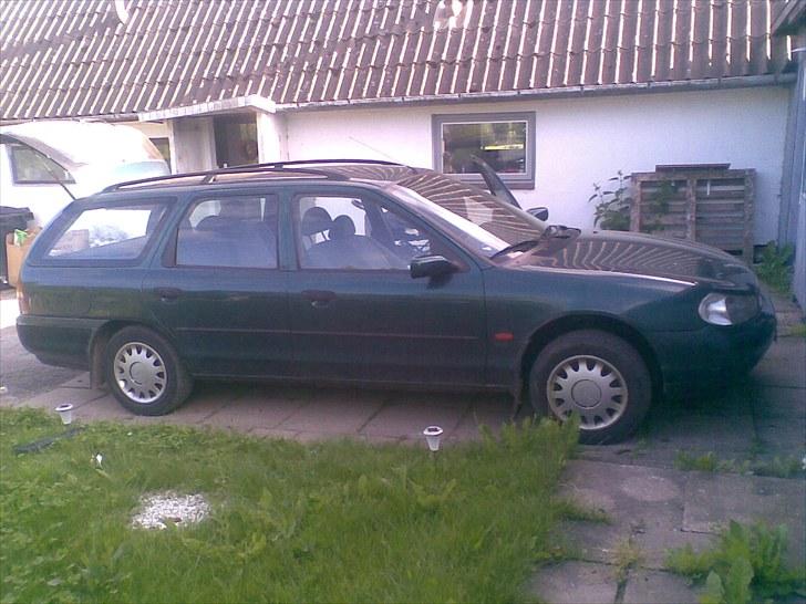 Ford mondeo 1,8 st car billede 2