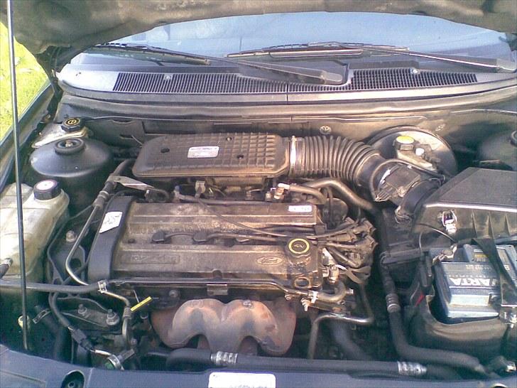 Ford mondeo 1,8 st car billede 10