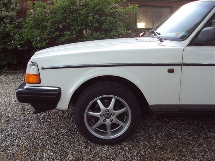 Volvo 240 "Solgt" billede 3