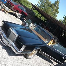 Amerikaner Lincoln Continental MK IV