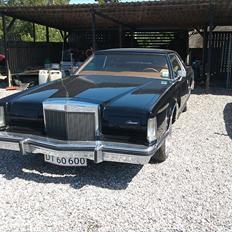 Amerikaner Lincoln Continental MK IV