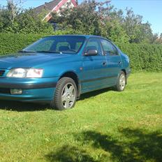 Toyota carina e GLI 2.0 16v 