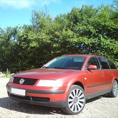 VW Passat 1,6 (Solgt)