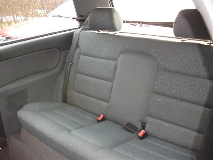 Audi A3 1,8 T - Bagsæderne billede 12