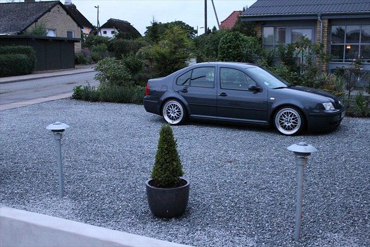 VW Bora - Mørk aften i indkørslen billede 6