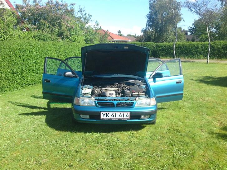 Toyota carina e GLI 2.0 16v  billede 9