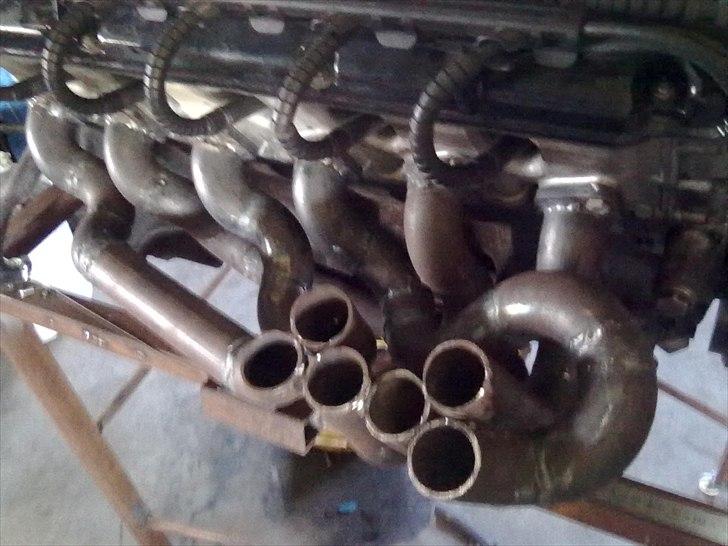 BMW E30 335i Turbo - 2010 M30 Turbo - uds manifold, twin scrool entry billede 14