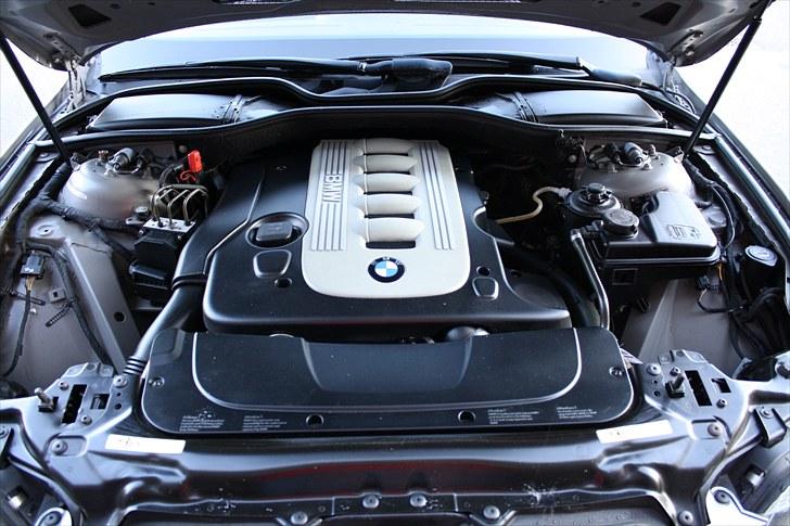 BMW 730D E66  SOLGT  - Engine billede 9