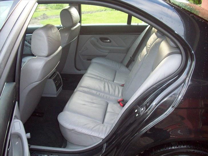 BMW E39 523 I solgt billede 4