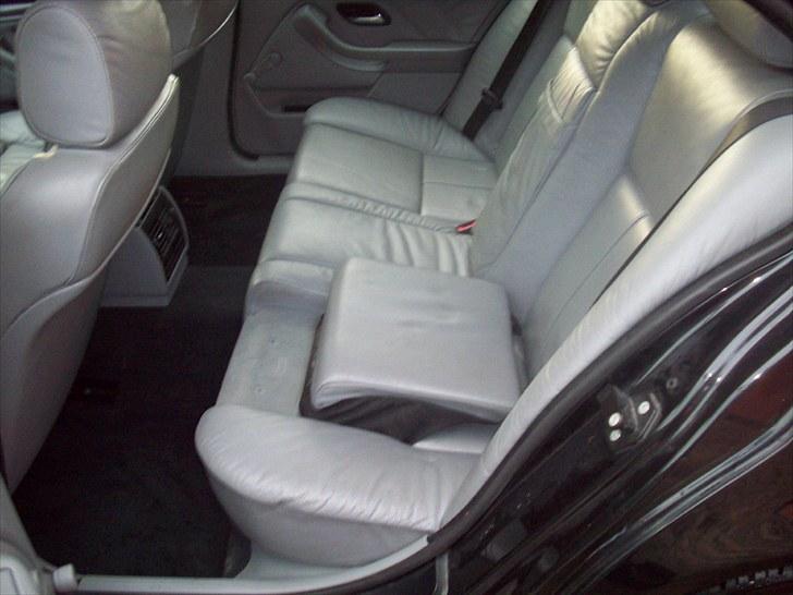 BMW E39 523 I solgt billede 5