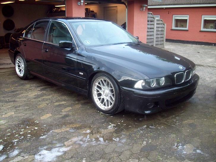 BMW E39 523 I solgt billede 10