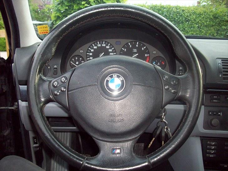 BMW E39 523 I solgt billede 11