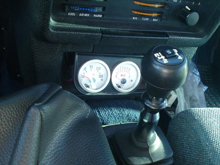 Volvo 244 2.3 Turbo billede 12