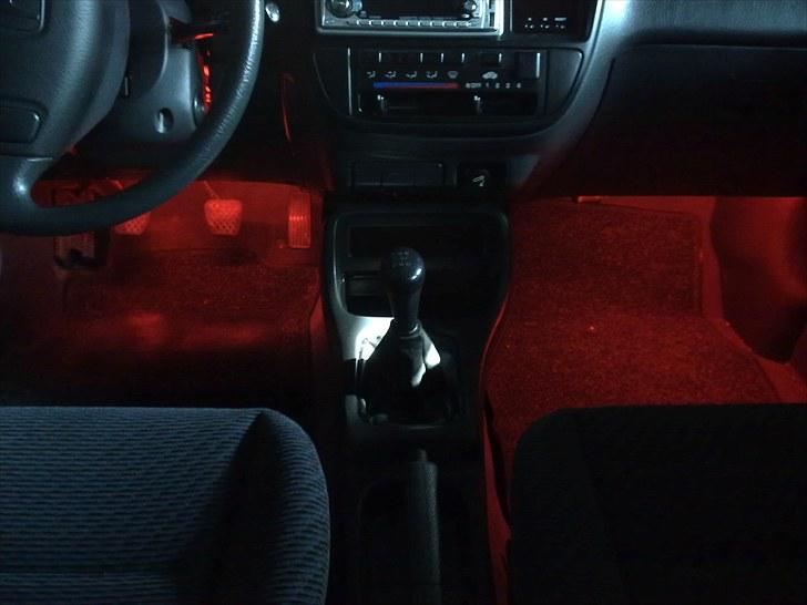 Honda Civic 1.5i LS V-Tec billede 14