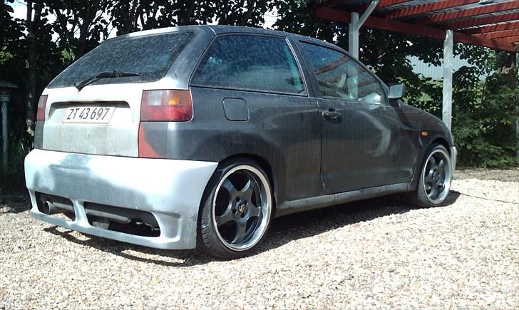 Seat ibiza - Som den står nu med 17" fælge... sideskørter og færdiggørelse af front sker efter ferien billede 19