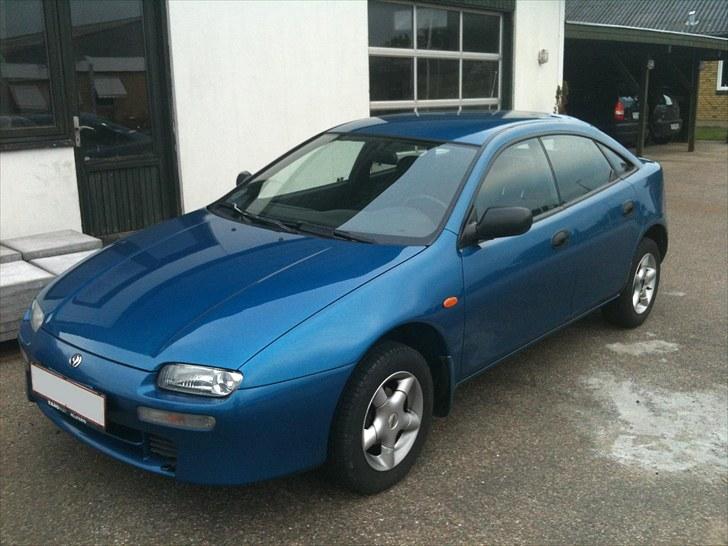Mazda 323F 1,5i GLX billede 15