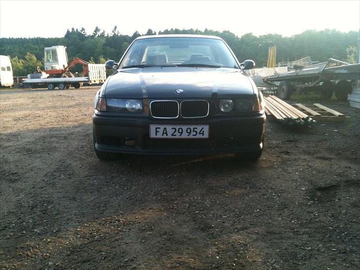 BMW 325 e36 billede 3