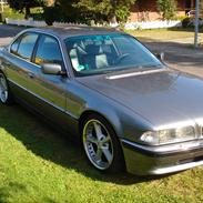 BMW 740i