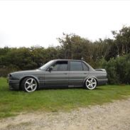 BMW E30 325i
